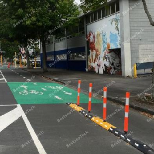 Safety of bicycle lanes